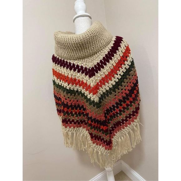 Free People Weekend Getaway Crochet Poncho Size OS - Picture 4 of 5